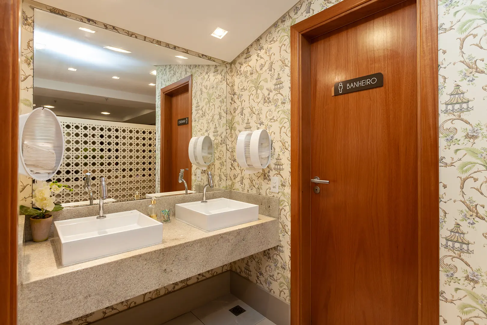 Café da Manhã - Mezanino