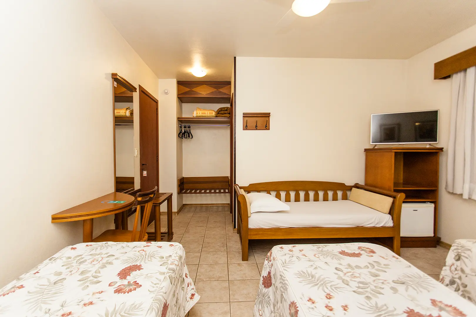 Apartamento Triplo + 1 Cama
