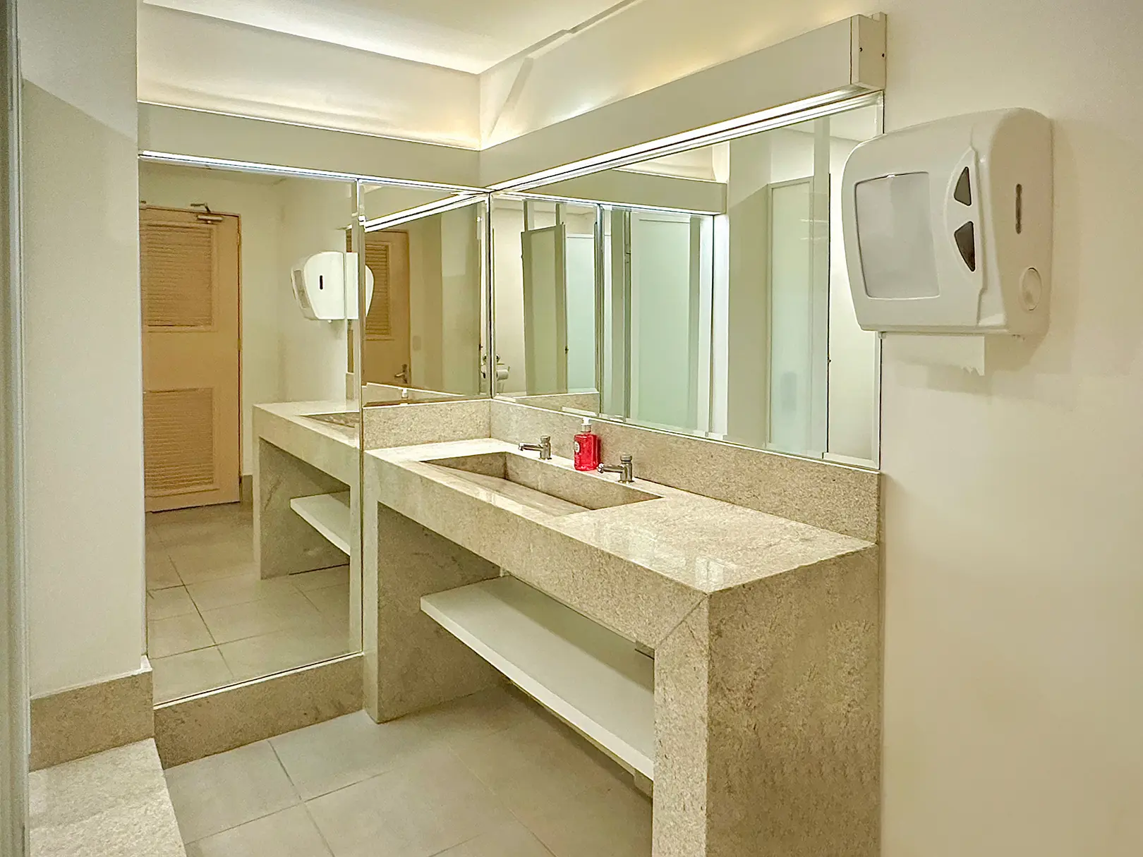 Recepção - Sanitários