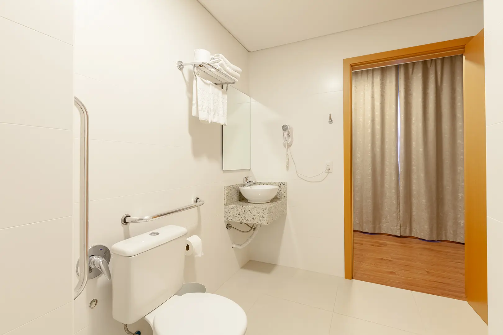 Apartamento Triplo - Casal + 1 Cama