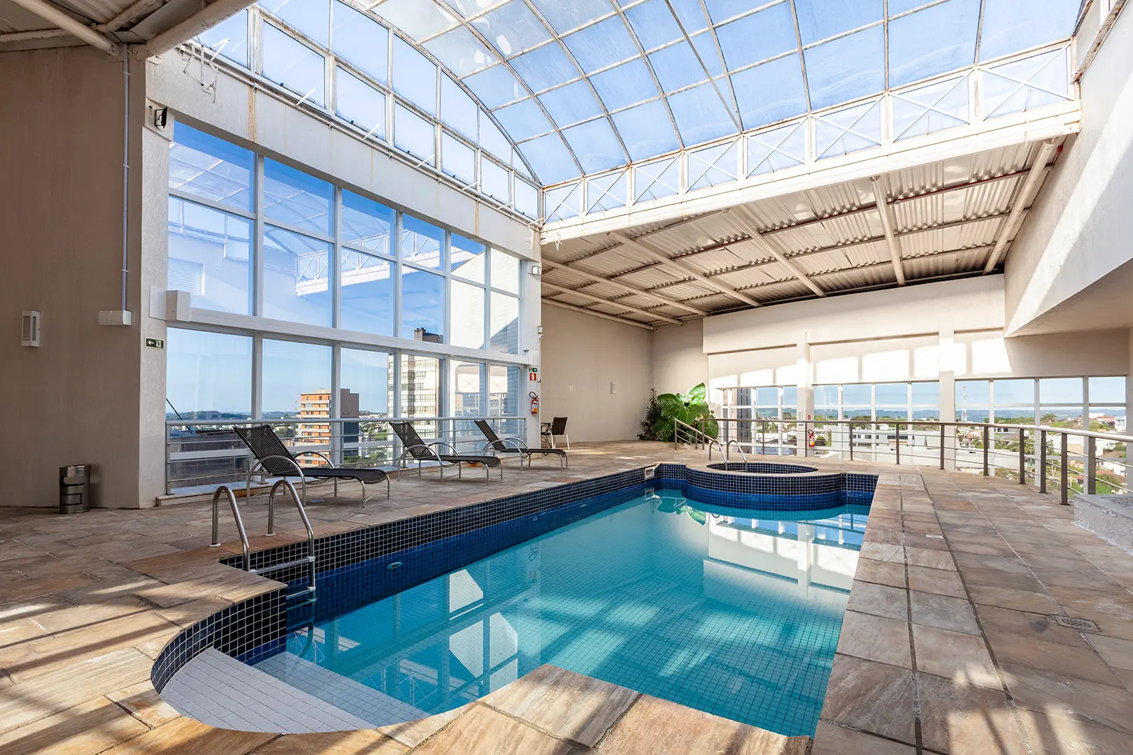 Piscina Coberta - Andar L