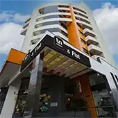 Fachada Tri Hotel & Flat Caxias